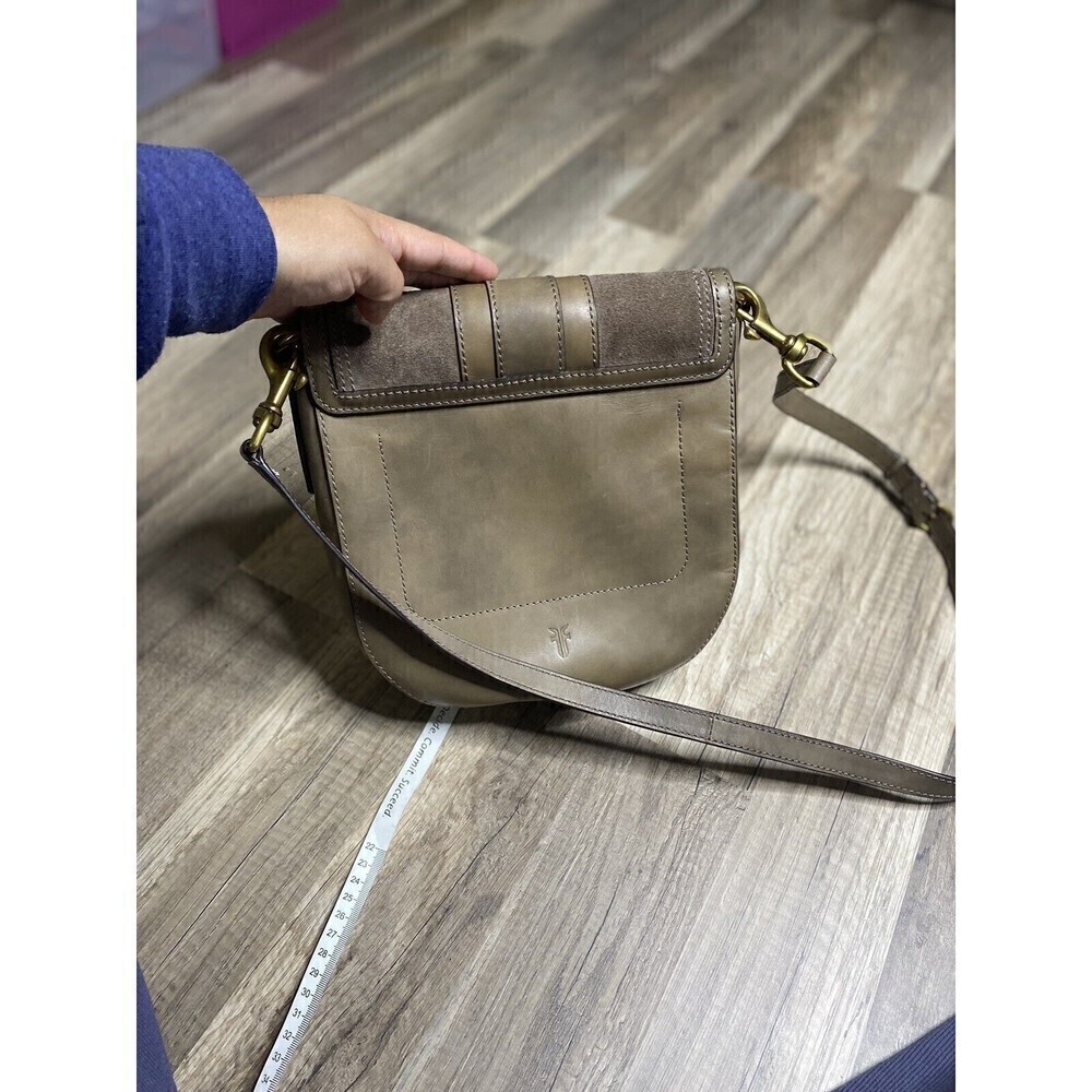 FRYE Ilana Green Gray Taupe Leather Saddle Crossbody Bag  Bohemian Casual Tassel - Picture 4 of 16